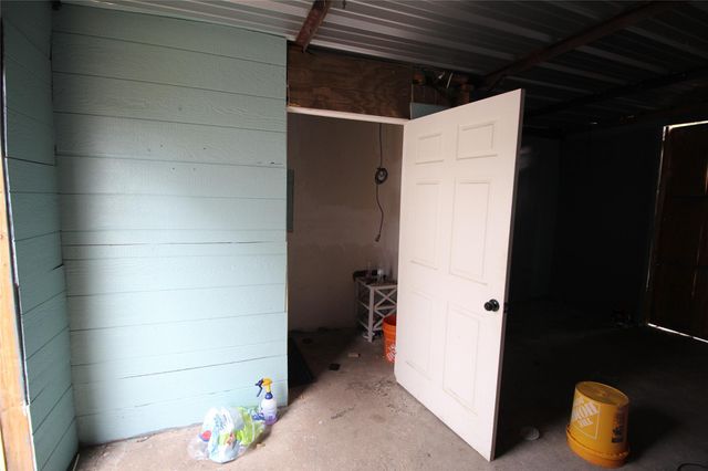 320 W Thiele ST, Kyle, TX 78640