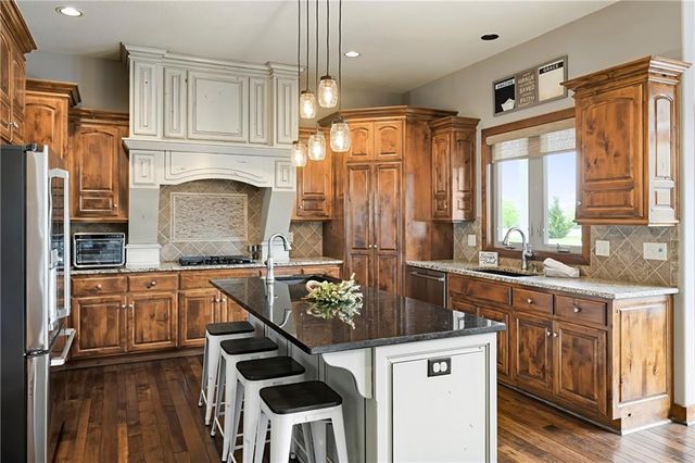 28902 W 150th Street, Gardner, KS 66030