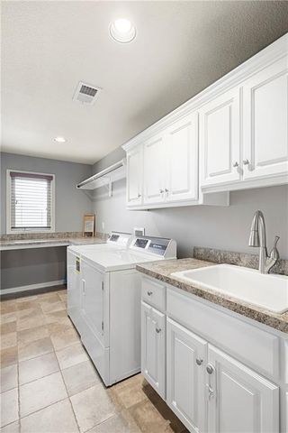 28902 W 150th Street, Gardner, KS 66030