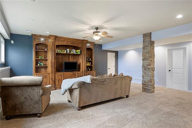 28902 W 150th Street, Gardner, KS 66030