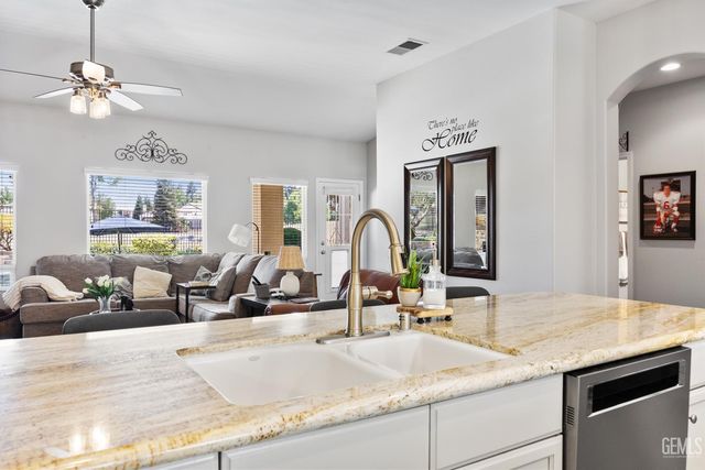 14911 colonia de las rosas, Bakersfield, CA 93306