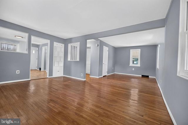 950 THORNTON RD, Upper Chichester, PA 19061