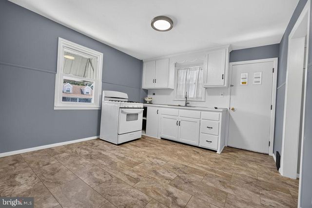 950 THORNTON RD, Upper Chichester, PA 19061