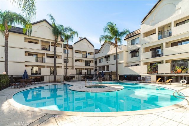 17735 Kinzie, Northridge, CA 91325