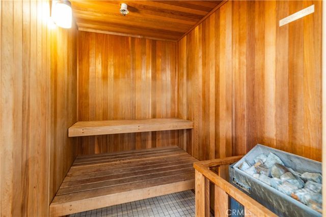 17735 Kinzie, Northridge, CA 91325