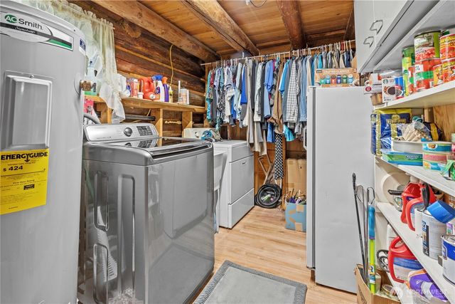 54715 278th Avenue E, Ashford, WA 98304