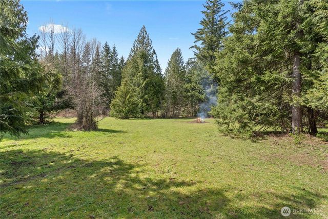 54715 278th Avenue E, Ashford, WA 98304