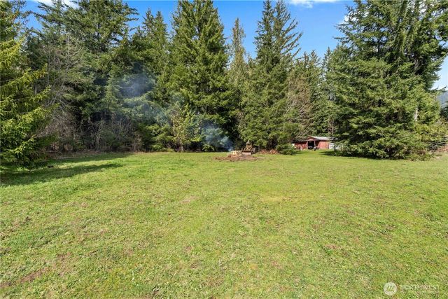 54715 278th Avenue E, Ashford, WA 98304