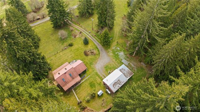 54715 278th Avenue E, Ashford, WA 98304