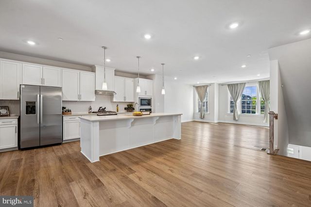 1202 PATUXENT GREENS DR, Laurel, MD 20708