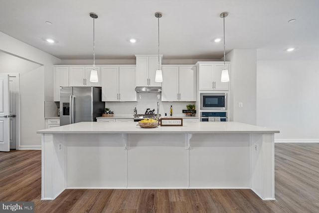 1202 PATUXENT GREENS DR, Laurel, MD 20708