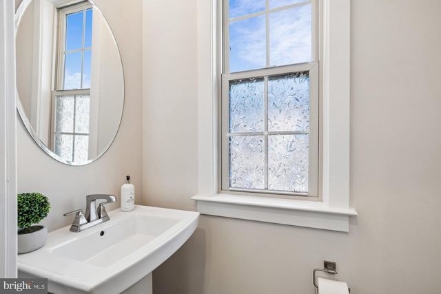 1202 PATUXENT GREENS DR, Laurel, MD 20708