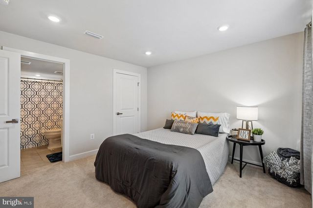 1202 PATUXENT GREENS DR, Laurel, MD 20708