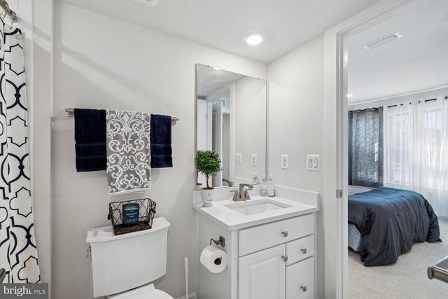 1202 PATUXENT GREENS DR, Laurel, MD 20708