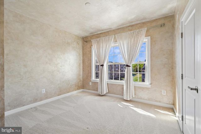 1202 PATUXENT GREENS DR, Laurel, MD 20708