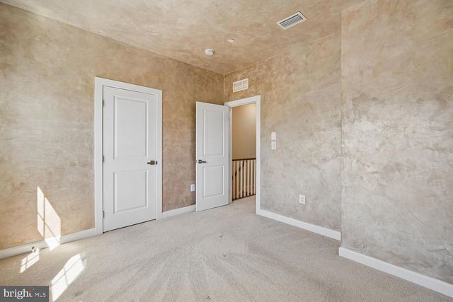 1202 PATUXENT GREENS DR, Laurel, MD 20708