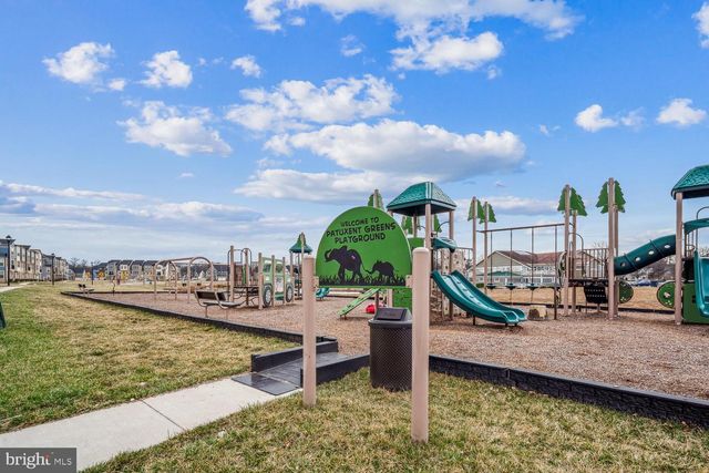 1202 PATUXENT GREENS DR, Laurel, MD 20708