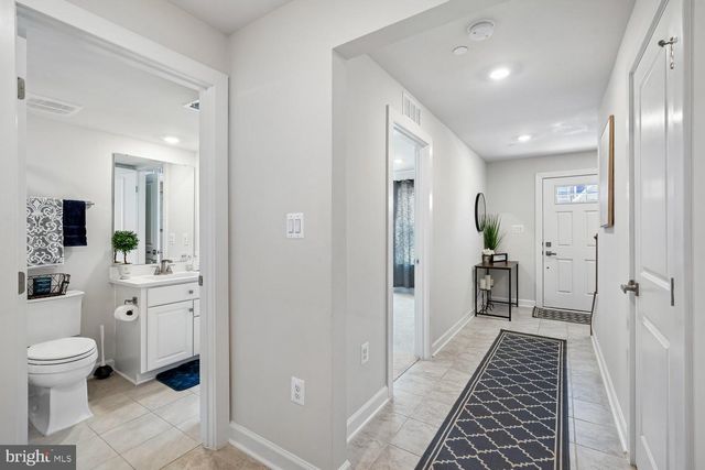 1202 PATUXENT GREENS DR, Laurel, MD 20708