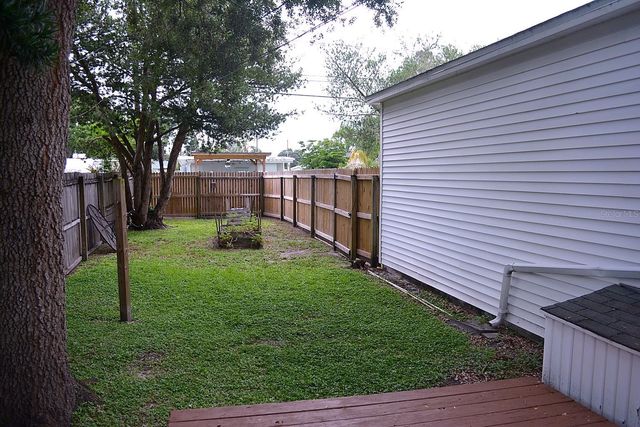 1401 34TH AVENUE N, St Petersburg, FL 33704