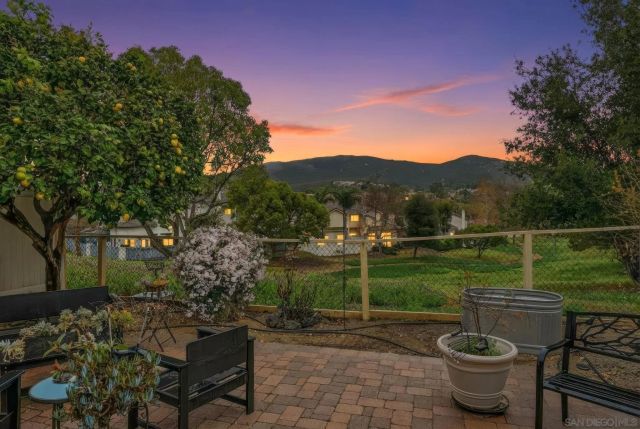 10847 Matinal Cir, San Diego, CA 92127