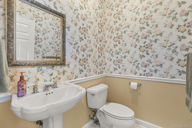 24 Ramsey Court, East Setauket, NY 11733