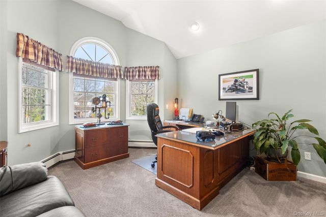 24 Ramsey Court, East Setauket, NY 11733