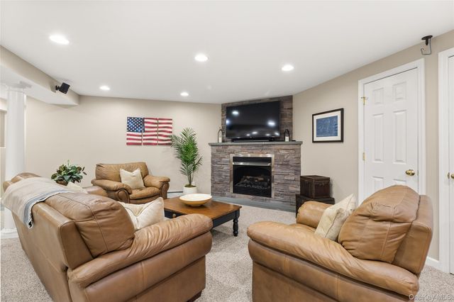 24 Ramsey Court, East Setauket, NY 11733