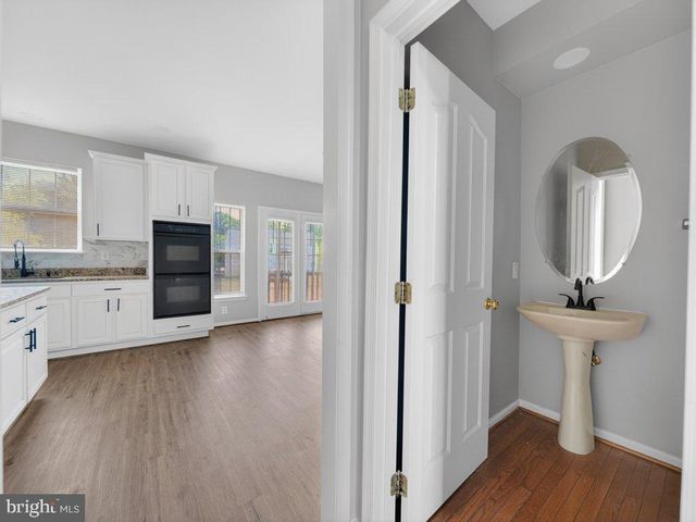 2000 DEL SOL CT, Bowie, MD 20721