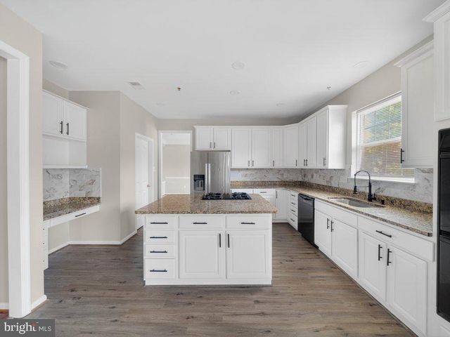 2000 DEL SOL CT, Bowie, MD 20721
