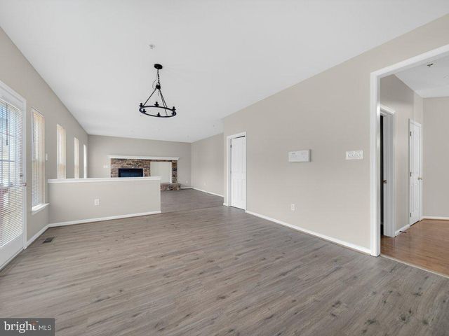 2000 DEL SOL CT, Bowie, MD 20721