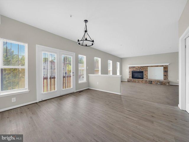 2000 DEL SOL CT, Bowie, MD 20721