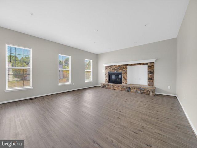 2000 DEL SOL CT, Bowie, MD 20721