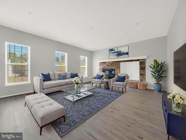 2000 DEL SOL CT, Bowie, MD 20721