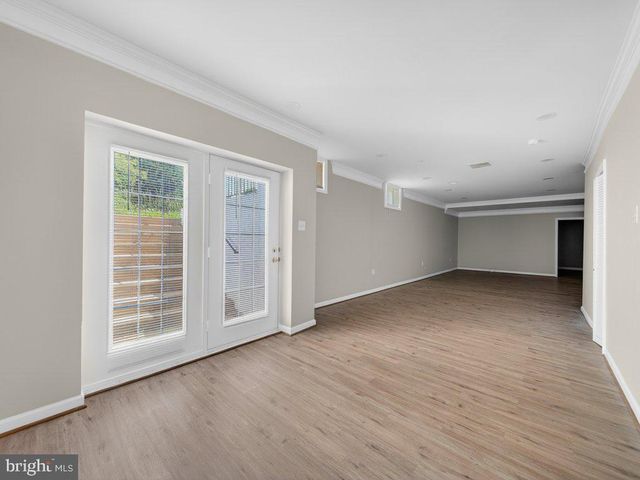 2000 DEL SOL CT, Bowie, MD 20721