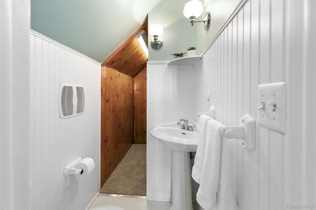 1860 BOWERS Street, Birmingham, MI 48009