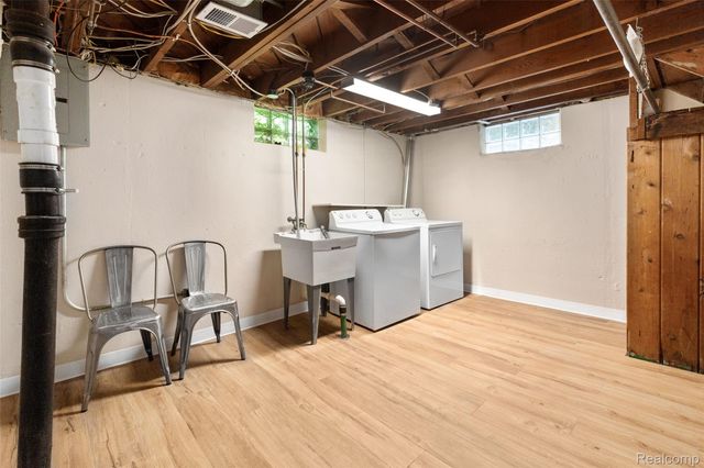 1860 BOWERS Street, Birmingham, MI 48009