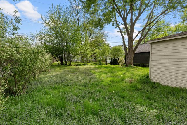 1860 BOWERS Street, Birmingham, MI 48009