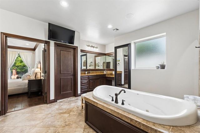 4317 Slate Bridge Road, Edmond, OK 73034