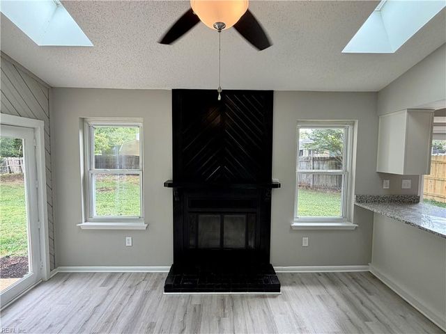 5744 Earnhardt St, Virginia Beach, VA 23464