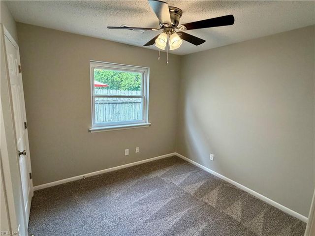 5744 Earnhardt St, Virginia Beach, VA 23464