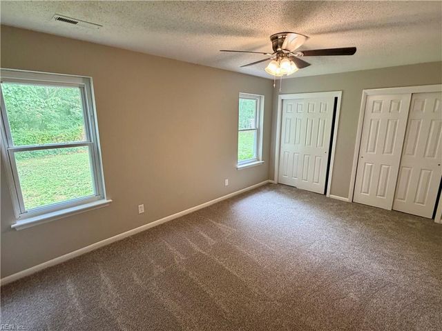 5744 Earnhardt St, Virginia Beach, VA 23464
