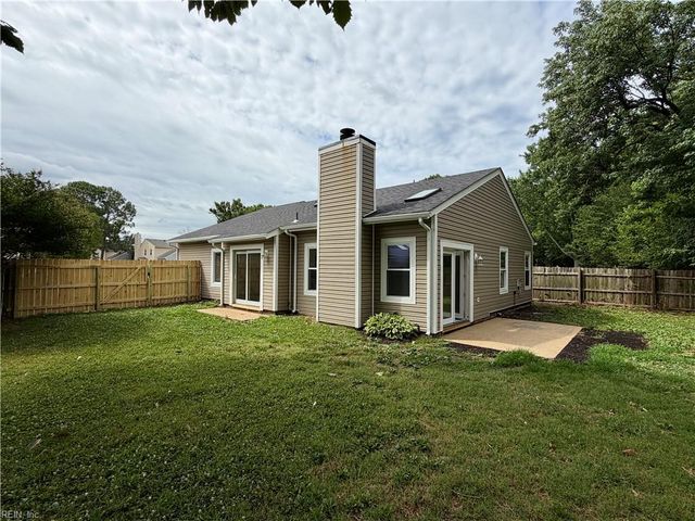 5744 Earnhardt St, Virginia Beach, VA 23464