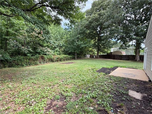5744 Earnhardt St, Virginia Beach, VA 23464
