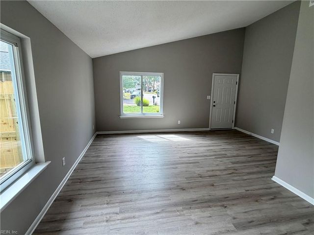 5744 Earnhardt St, Virginia Beach, VA 23464
