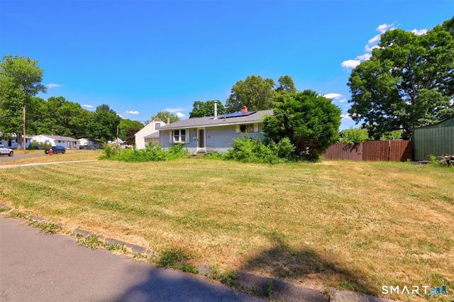 23 Magnolia Drive, Enfield, CT 06082