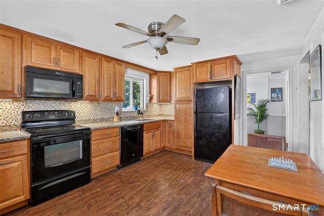 23 Magnolia Drive, Enfield, CT 06082