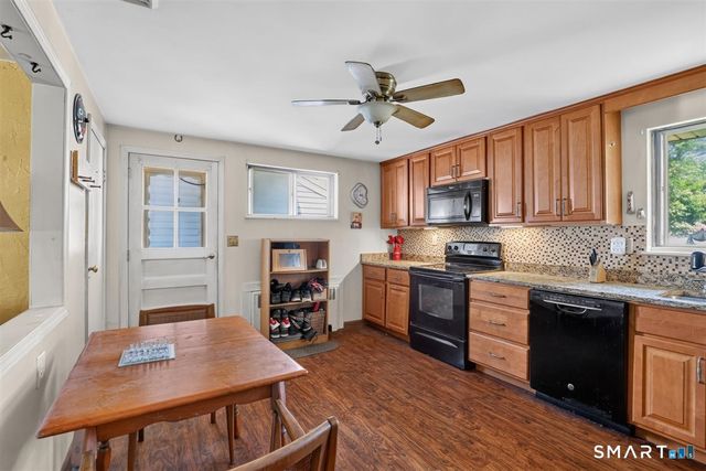 23 Magnolia Drive, Enfield, CT 06082