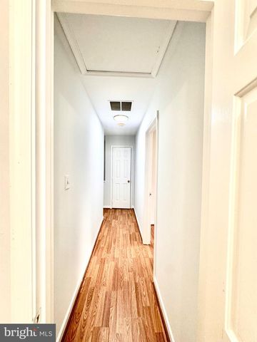 34 E 19TH ST, Front Royal, VA 22630
