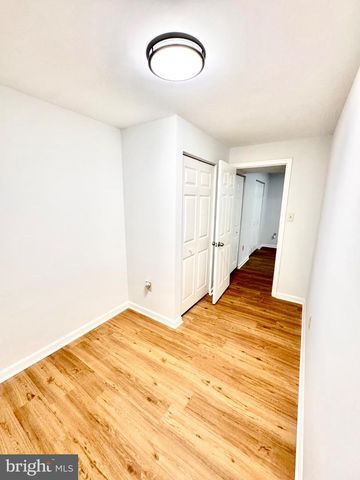34 E 19TH ST, Front Royal, VA 22630