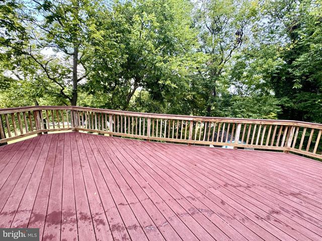 34 E 19TH ST, Front Royal, VA 22630